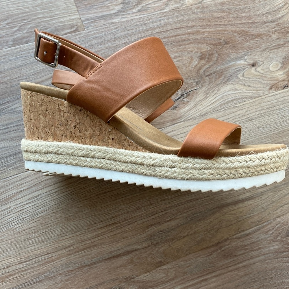 REPORT FOOTWEAR Elmer Sport Bottom Wedge Sandal in Cognac Brown Tan - Picture 9 of 11
